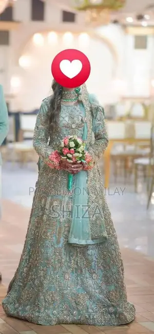 Elegant Bridal Wedding Dress with Matching Jewelry and Shoes