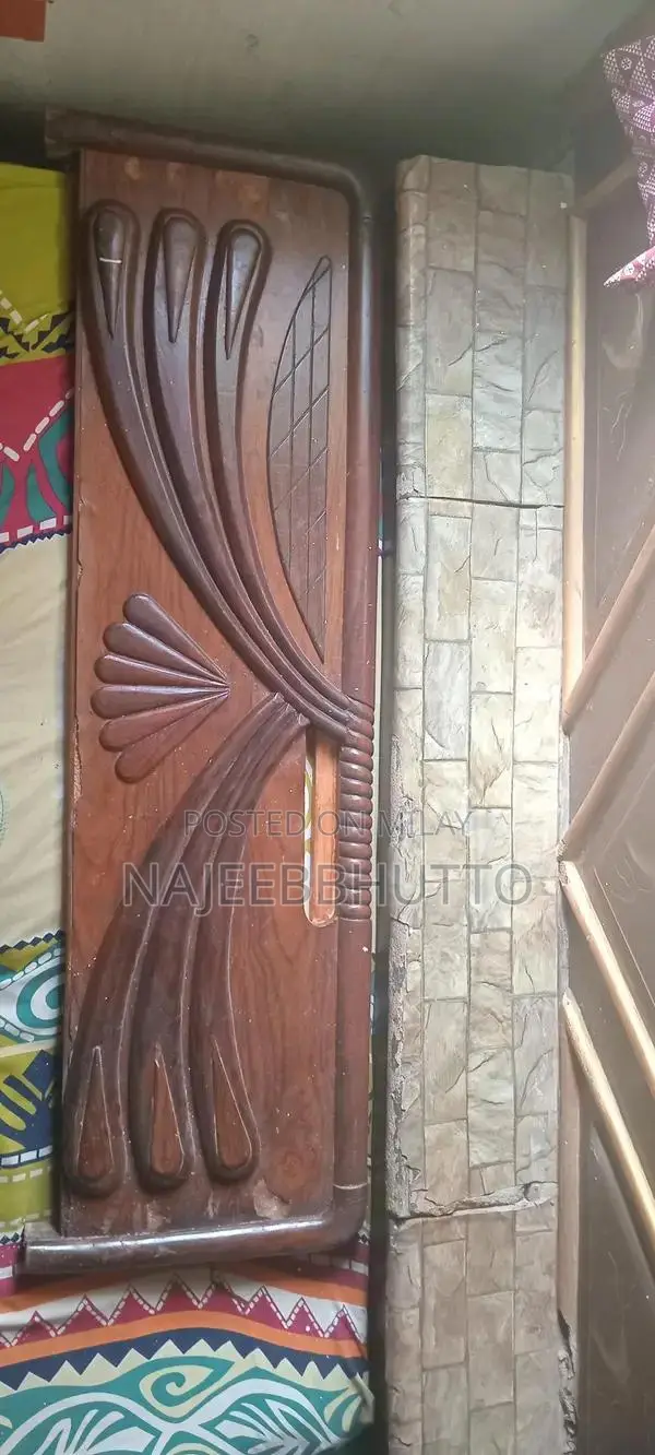 Large 5x7 Foot Area Rug or Carpet - Neutral Dimensions