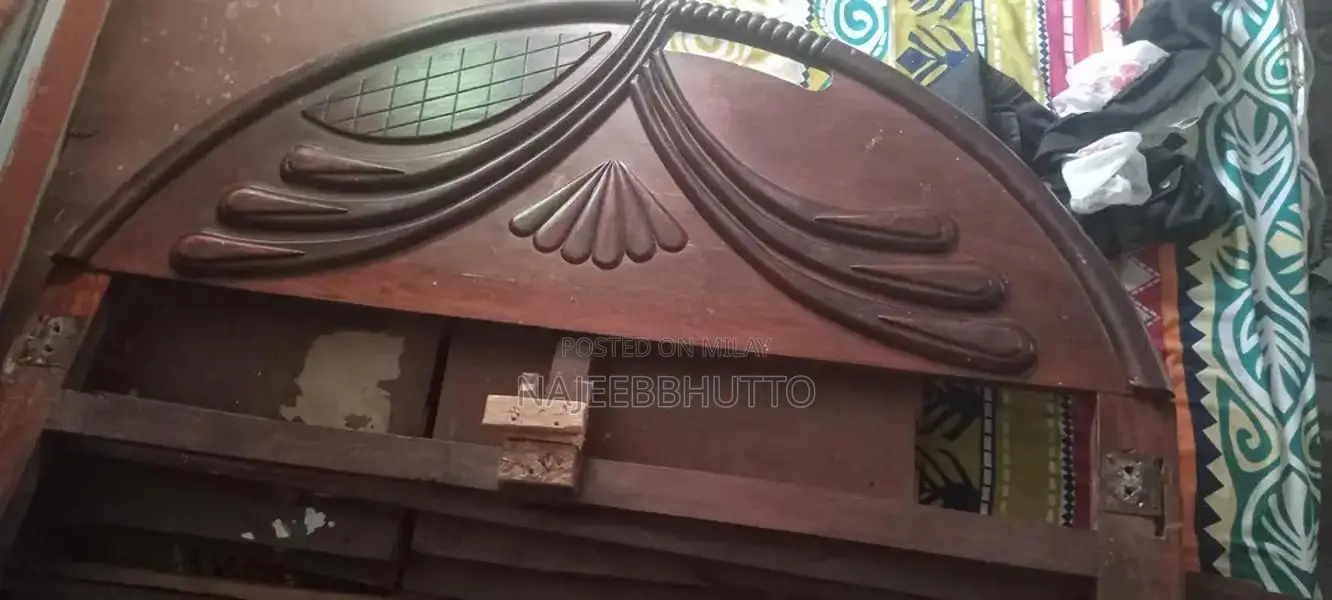 Large 5x7 Foot Area Rug or Carpet - Neutral Dimensions