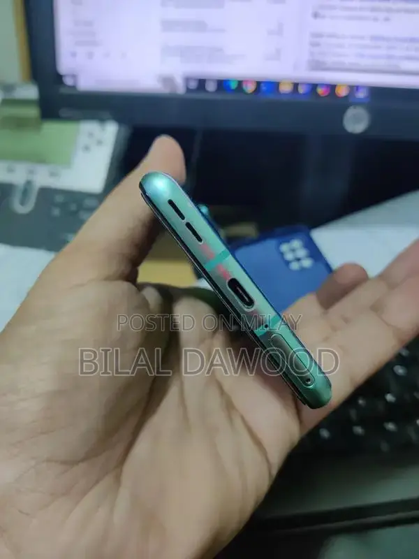 OnePlus 8T High-Performance Smartphone