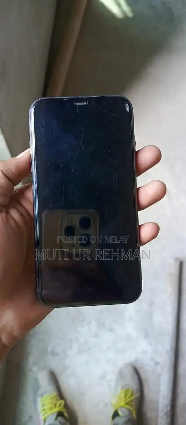 Pre-Owned iPhone 11 64GB with High Battery Health