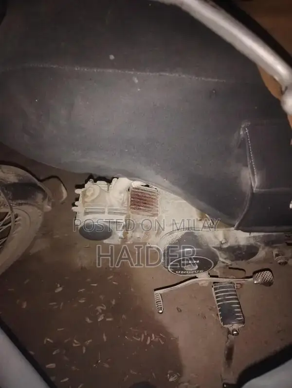 2009 Unique Vehicle Paperwork and Book