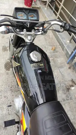 Honda CG 125 2022 Motorcycle - Classic Urban Commuter