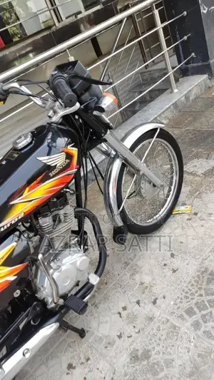 Honda CG 125 2022 Motorcycle - Classic Urban Commuter