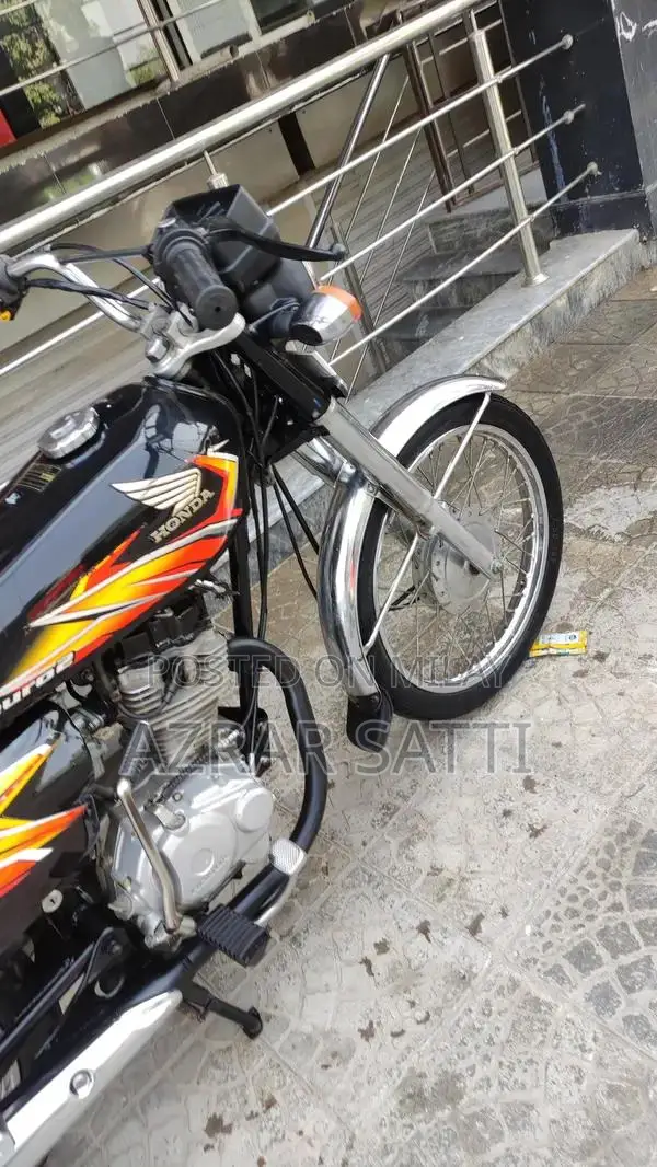 Honda CG 125 2022 Motorcycle - Classic Urban Commuter