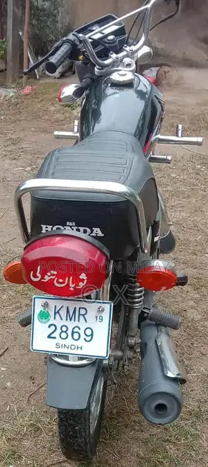 Honda CG 125 Motorcycle 2019 - Low Mileage Well-Maintained Bike