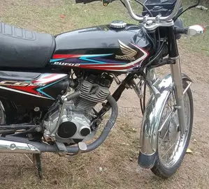 Honda CG 125 Motorcycle 2019 - Low Mileage Well-Maintained Bike