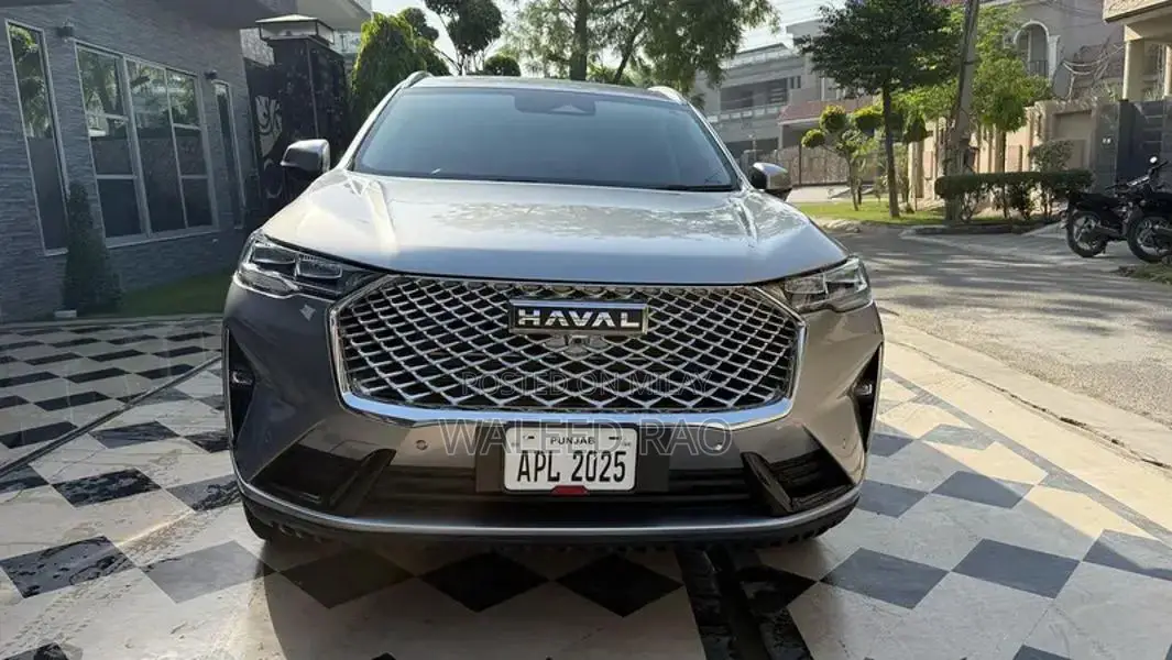 Haval H6 2.0 AWD Compact SUV - Low Mileage First Owner
