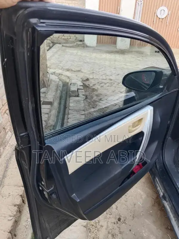 2018 Toyota Corolla GLI Sedan with Alloy Wheels