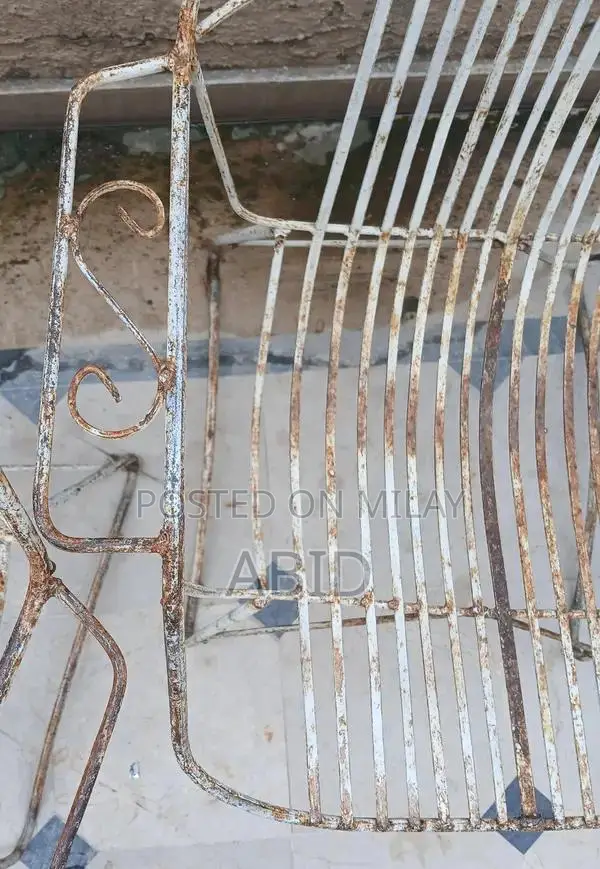 Outdoor Iron Garden Furniture Set - 4 Chairs and Table