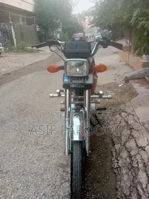 Photo - Honda CG 125 Motorcycle 2019 Red Model