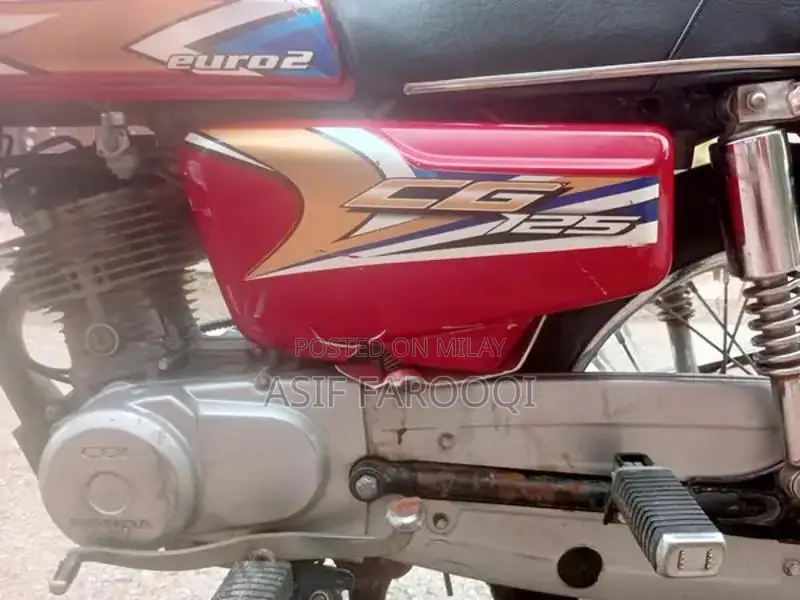 Honda CG 125 Motorcycle 2019 Red Model