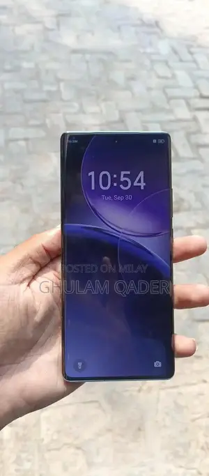 Ultra Smartphone with Complete Accessories and Original Box