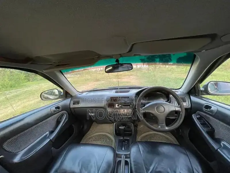1997 Honda Sedan with Automatic Transmission and Alloy Rims
