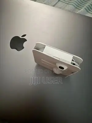 Genuine Apple Lightning Handsfree Earphones Accessory