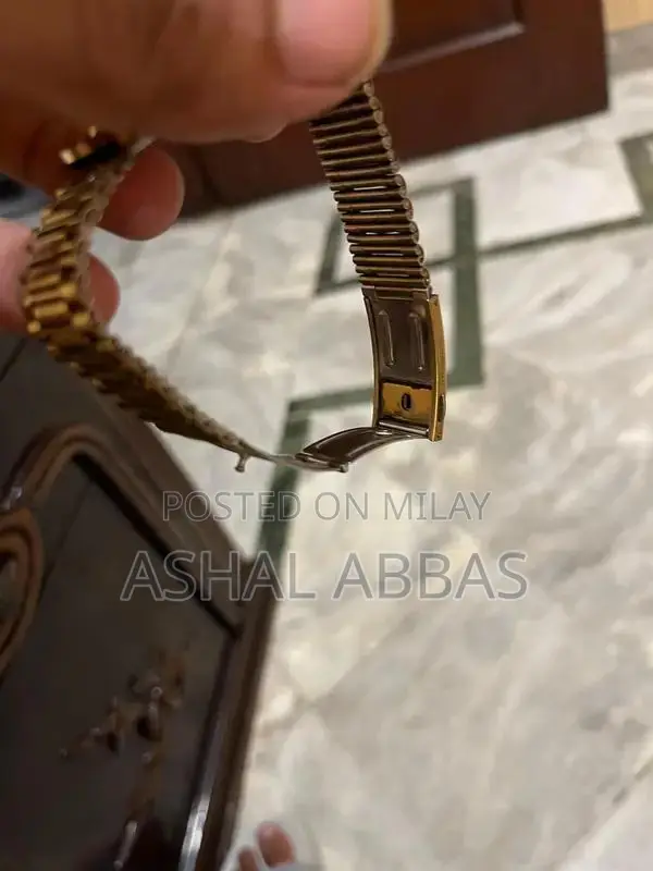 Authentic Rado Luxury Wristwatch - Premium Swiss Timepiece