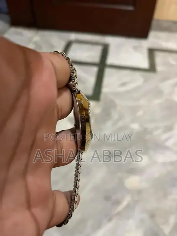 Authentic Rado Luxury Wristwatch - Premium Swiss Timepiece