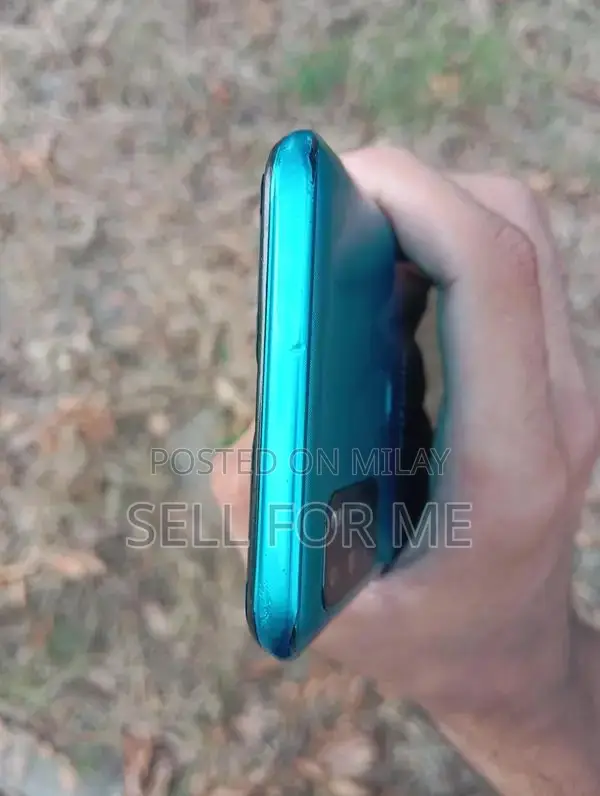 Infinix Hot 9 Play Smartphone with Accessories