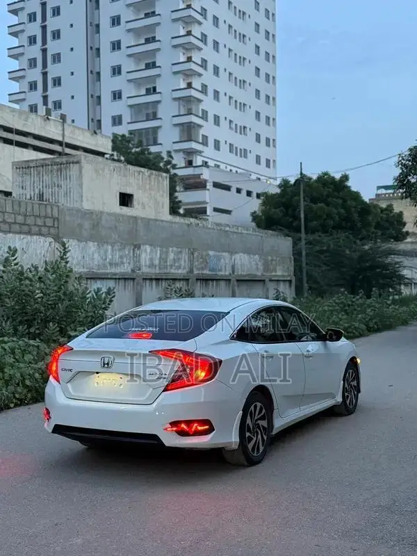 2018 Honda Civic UG Sedan Compact Car