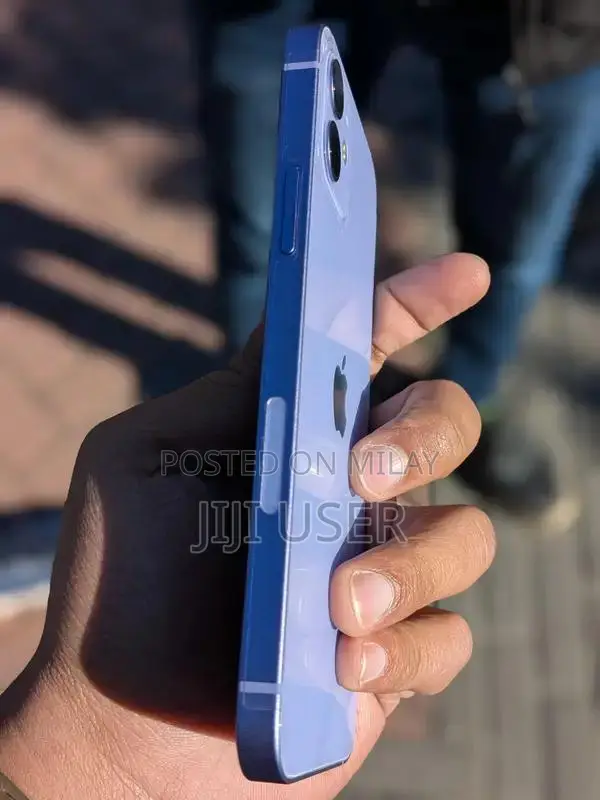 iPhone 12 64GB Smartphone with Face ID and Good Battery