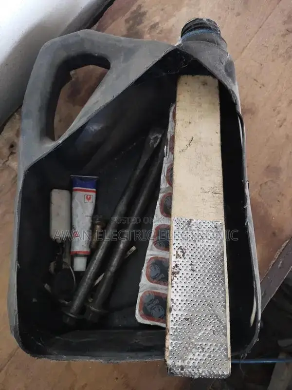 Professional Home Repair Penchar Tool Kit - Essential DIY Maintenance