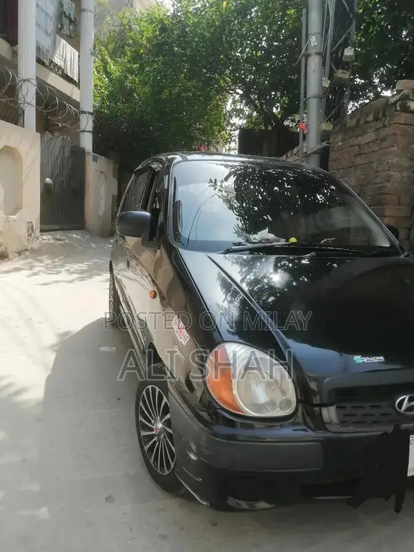 Hyundai Santro Club GV CNG Family Hatchback