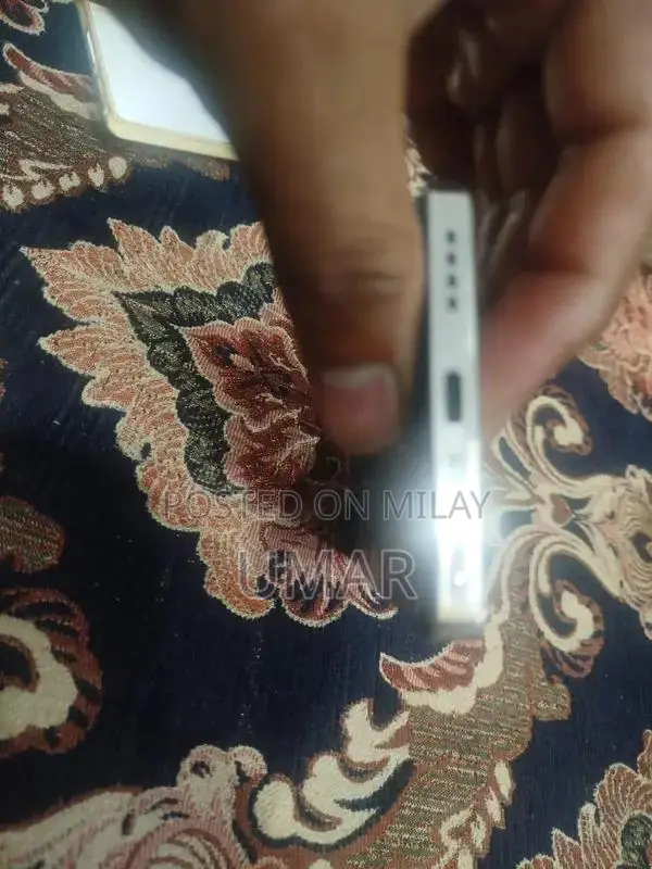 Infinix Note 40 Smartphone - 8GB RAM, 256GB Storage