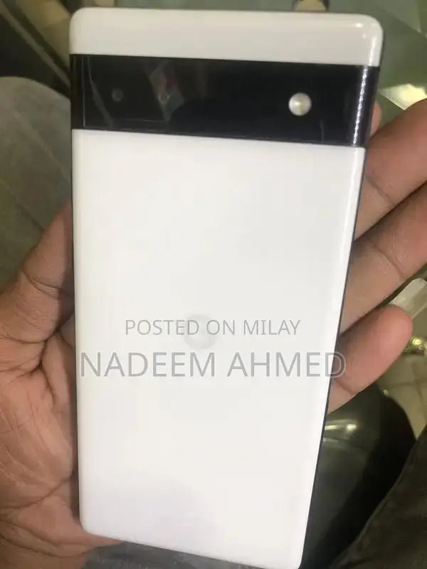 Mid-Range Android Smartphone with Compact Design