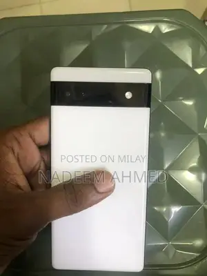 Mid-Range Android Smartphone with Compact Design