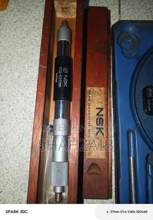 High-Precision Micrometer Measuring Instrument