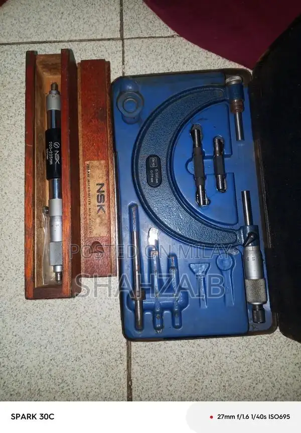 High-Precision Micrometer Measuring Instrument