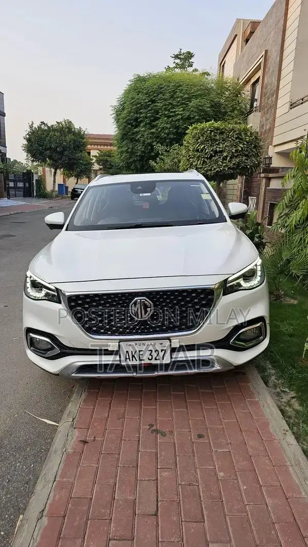 MG HS 2021 Compact SUV - Low Mileage Personal Vehicle