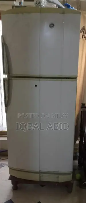 Compact Humidifier with Aroma Diffusion and Smart Features