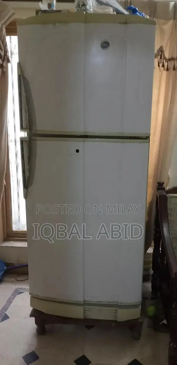 Compact Humidifier with Aroma Diffusion and Smart Features