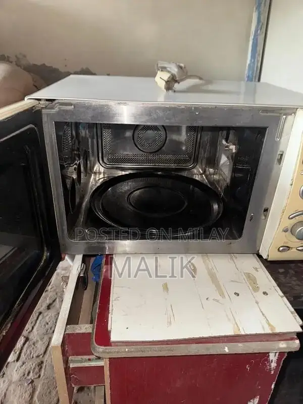 Multi-Function Microwave Oven with Grill and Cooking Features