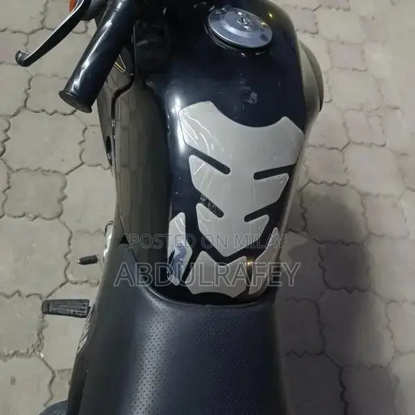 YBR 125cc Motorcycle - Reliable City Commuter