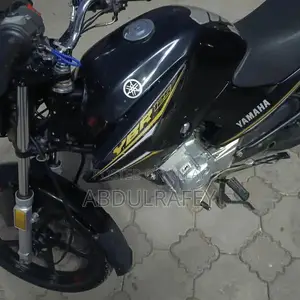 YBR 125cc Motorcycle - Reliable City Commuter