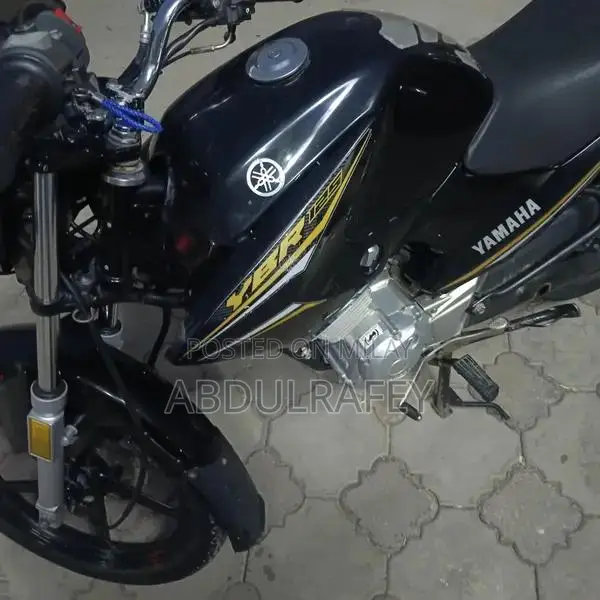 YBR 125cc Motorcycle - Reliable City Commuter