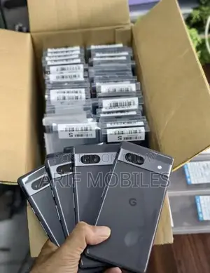 Mid-Range Android Smartphone with Advanced Camera System