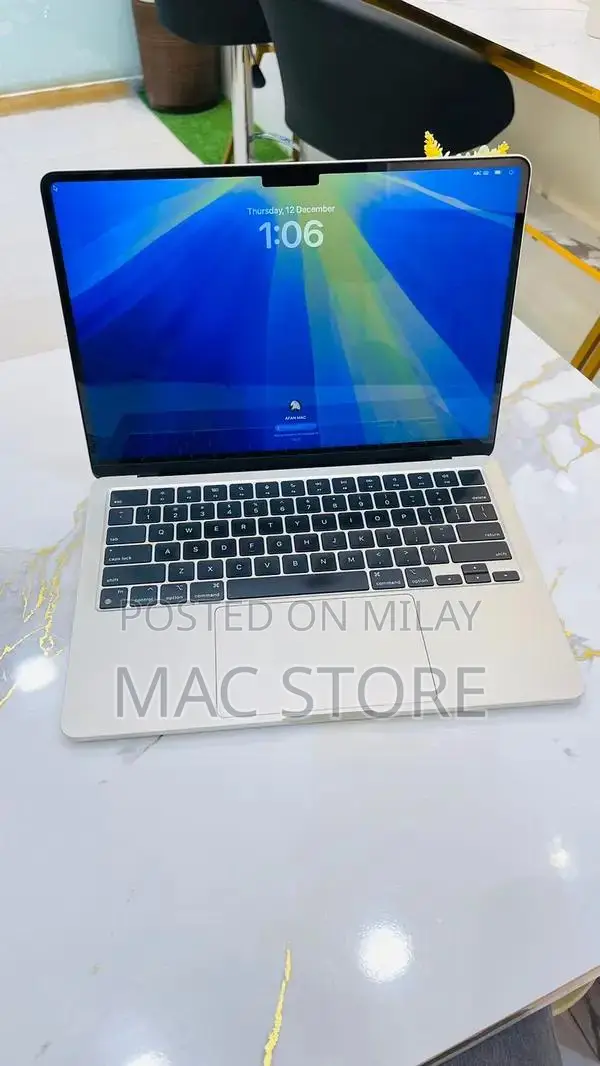 Apple MacBook Air M2 2022 Laptop - 13-inch Ultrabook