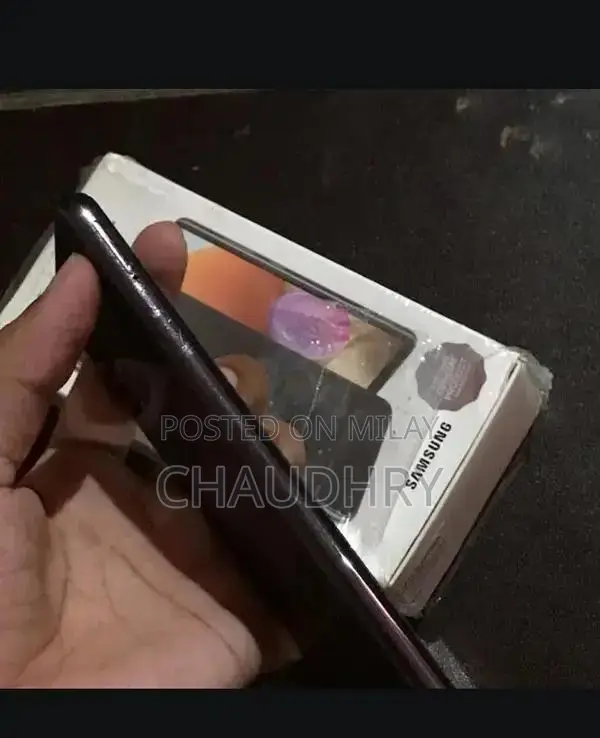 Samsung A32 Smartphone - AMOLED Display, In-Display Fingerprint