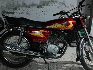 Honda CG125 Motorcycle - Well-Maintained Single Cylinder Bike