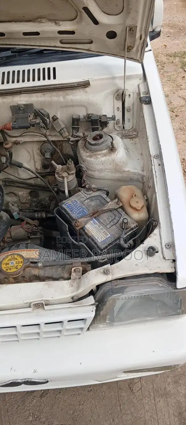 Mehran VX Sedan with Air Conditioning - Well Maintained Vehicle