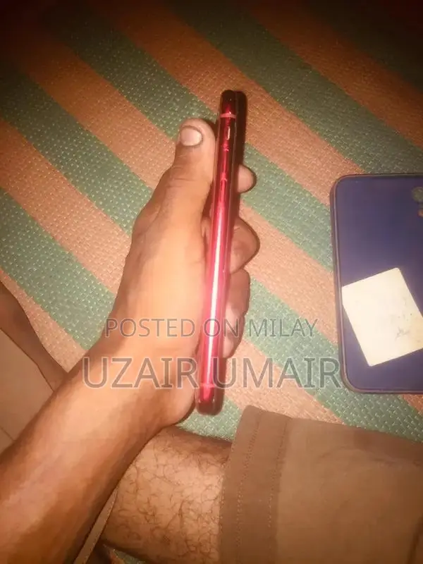 iPhone XR Smartphone with Battery Health and Face ID