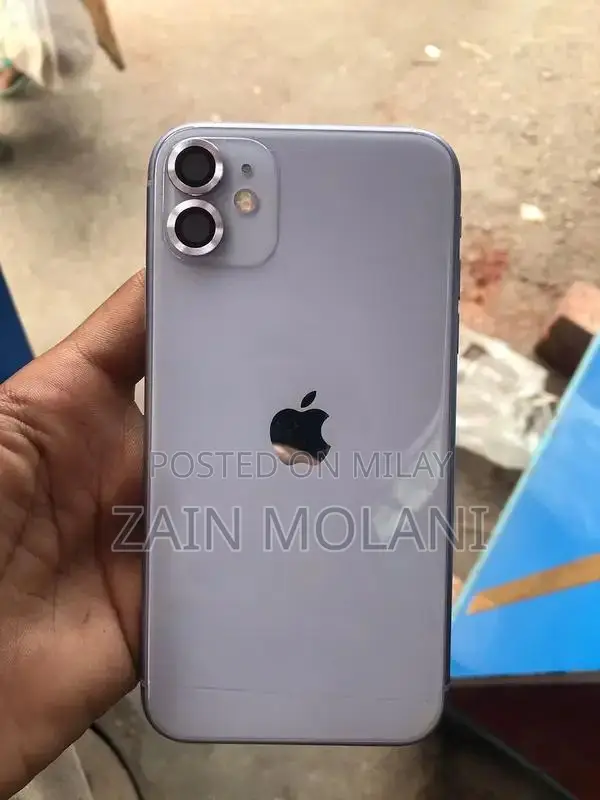 Pre-Owned Apple Smartphone with High Battery Health