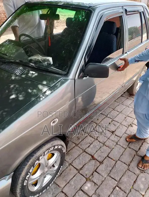 Suzuki Mehran VXR Sedan - Well-Maintained Used Vehicle