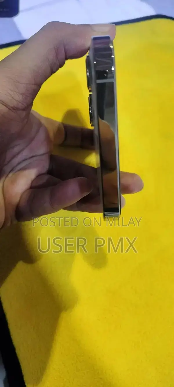 Apple iPhone 12 Pro Max 512GB Fully Unlocked Smartphone