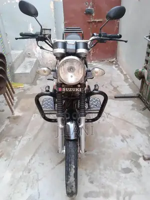 Suzuki GS 150 SE Motorcycle - Excellent Condition