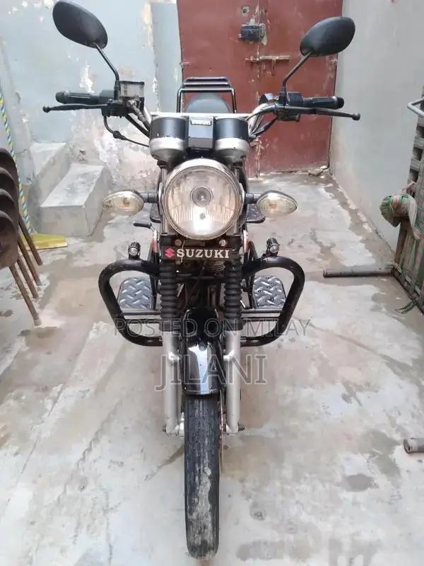 Suzuki GS 150 SE Motorcycle - Excellent Condition