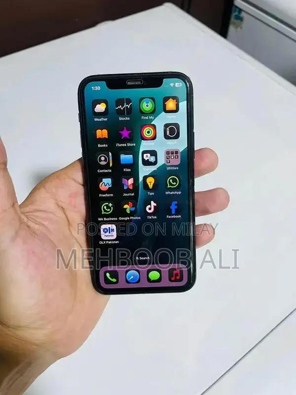 Apple iPhone 256GB Unlocked Smartphone with Face ID